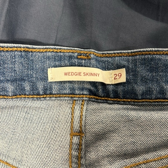 Levi Jeans - Picture 6 of 8